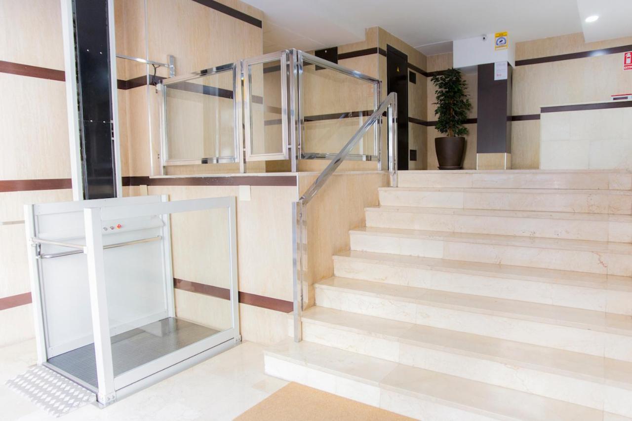 La Marina Suite Málaga Buitenkant foto